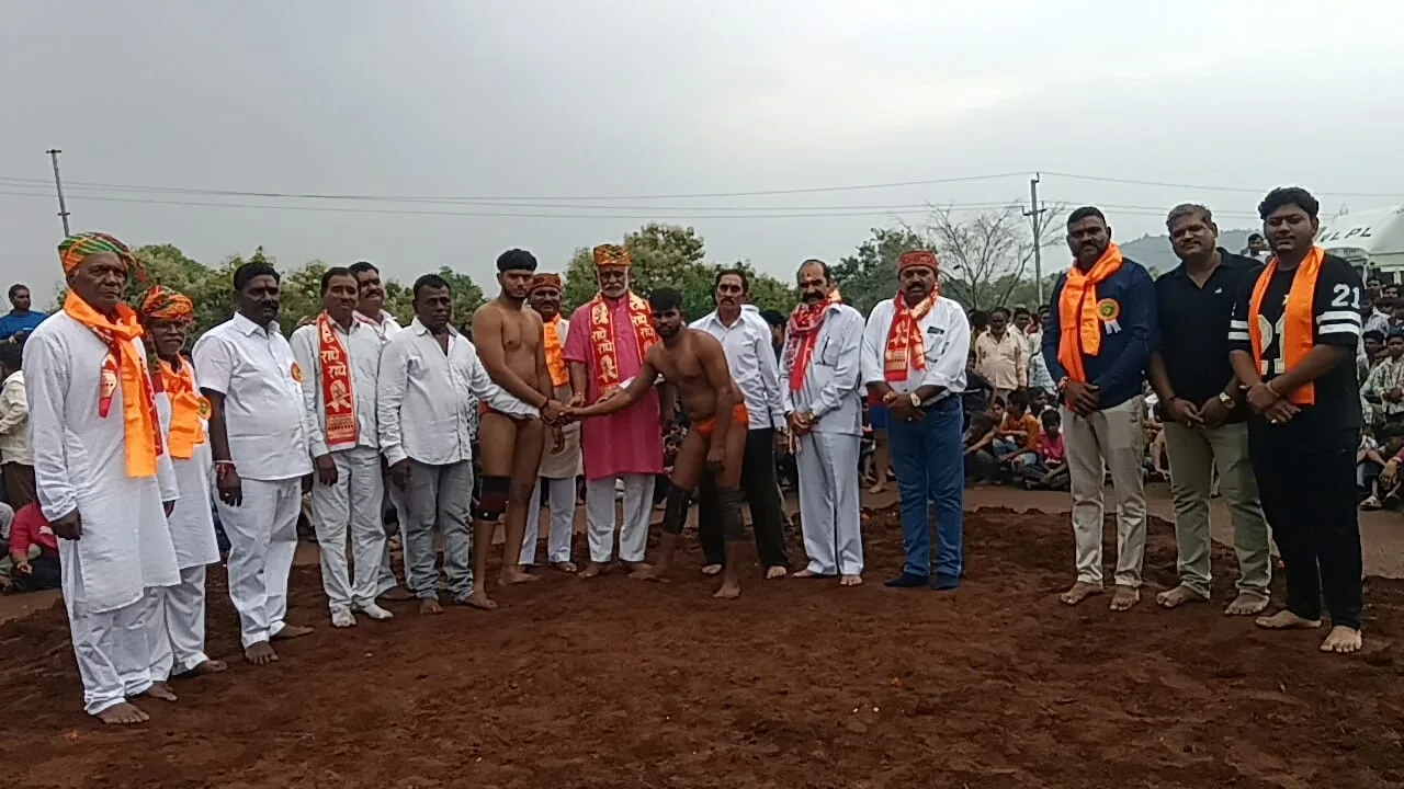 जन्माष्टमी पर उमड़ा कुश्ती प्रेमियों का सैलाब